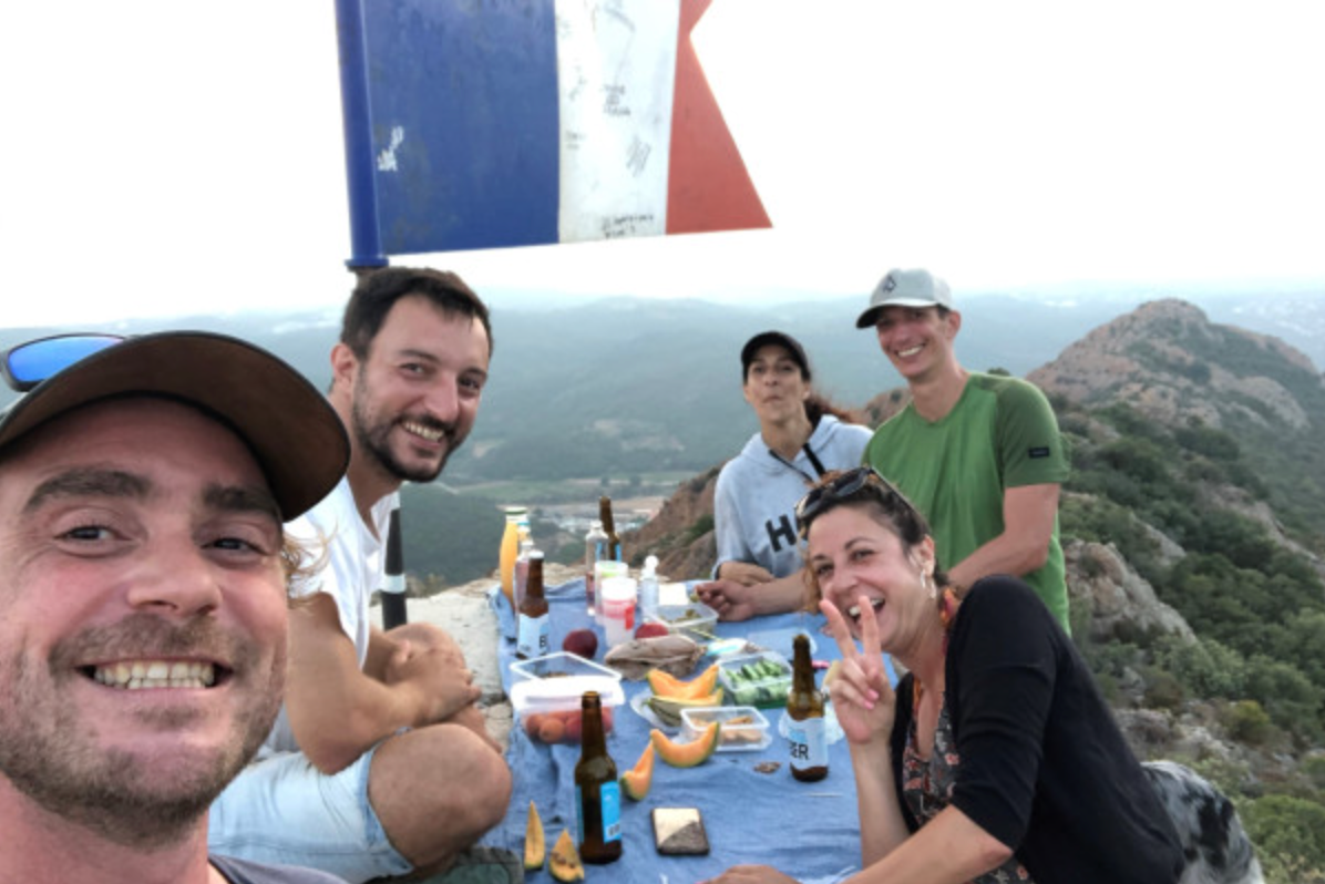 Rando Apéro au coucher du soleil dans le Massif de l’Estérel : une expérience atypique à ne pas manquer